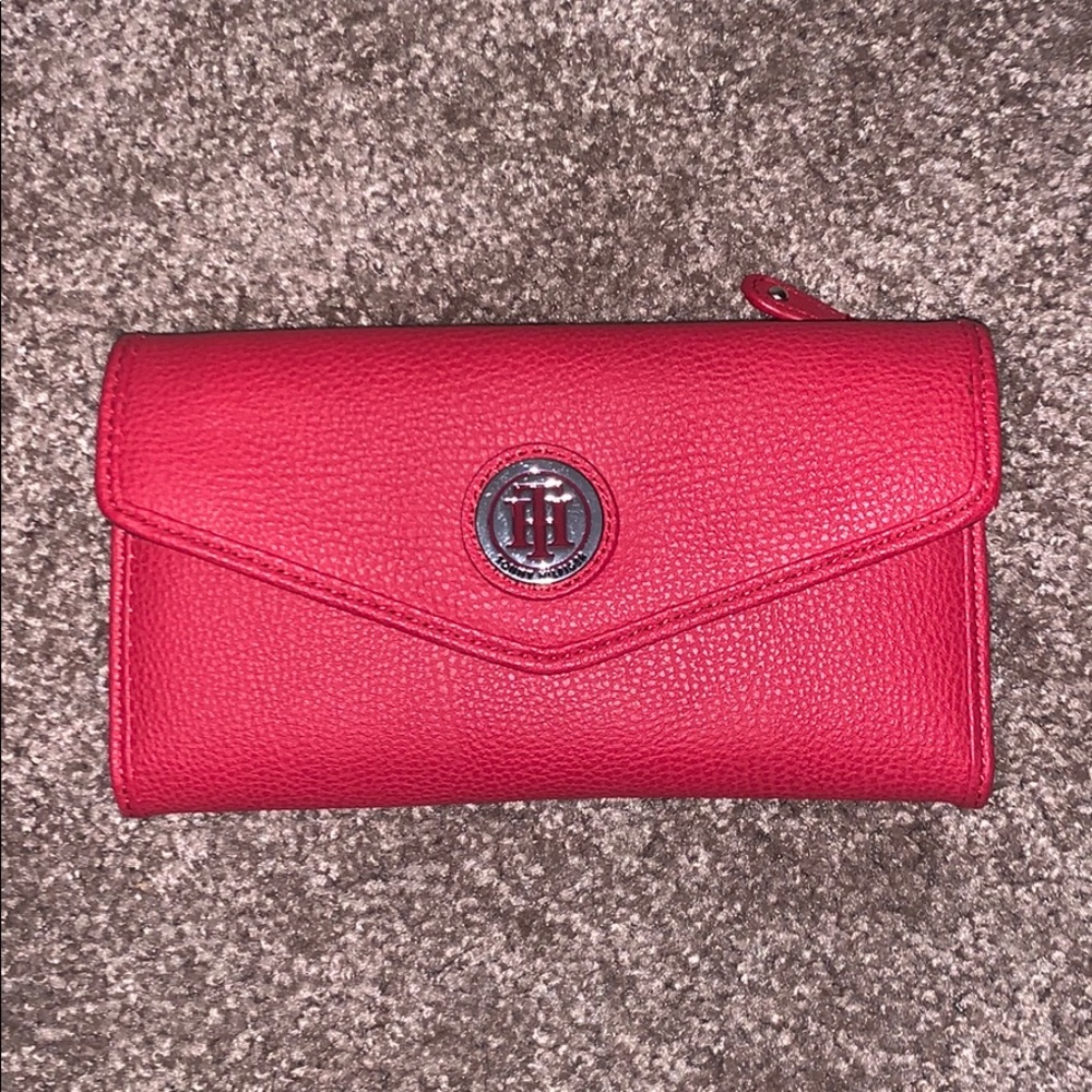 Tommy Hilfiger wallet